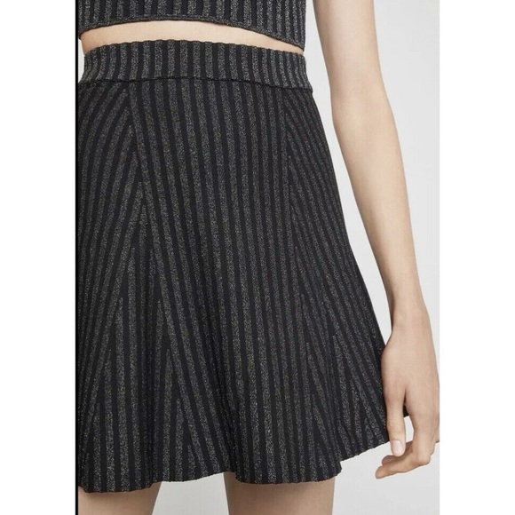 Tiered Lace Fit And Flare Dress - Picture 4 of 9